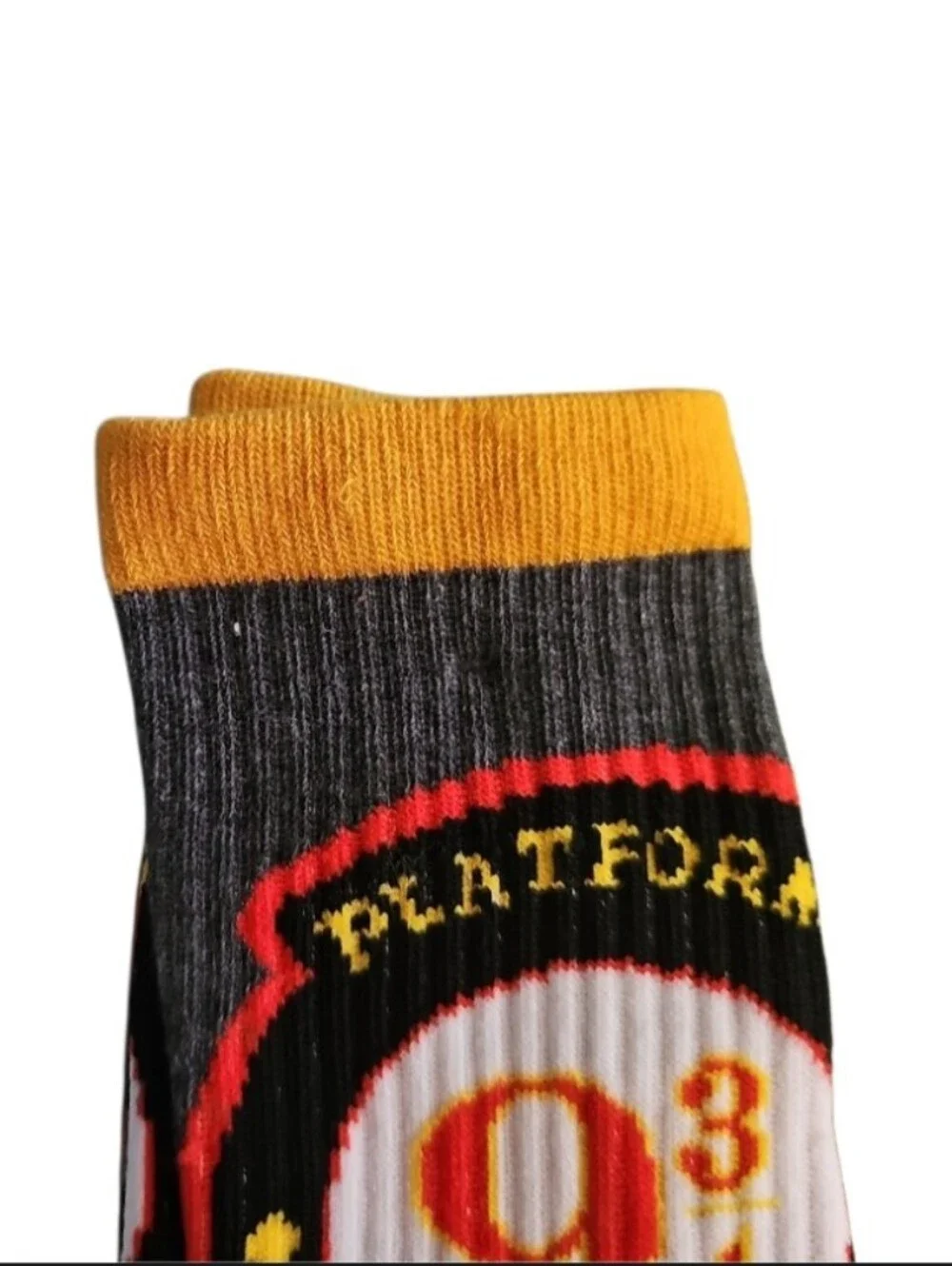 Harry Potter Platform 9 3/4 Crew Socks Women 9-11 NWT Hogwarts Thick Knit